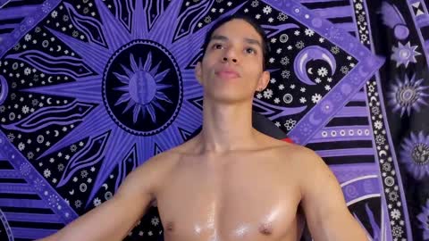 Snapshot of willy_veins chatting on December 2024 05:37:01 AM willy_veins online show from December 2024 05:37:01 AM