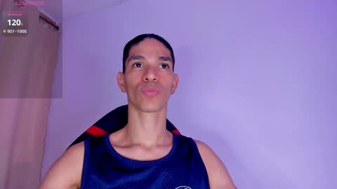 Snapshot of willy_veins chatting on February 2025 09:59:01 PM willy_veins online show from February 2025 09:59:01 PM