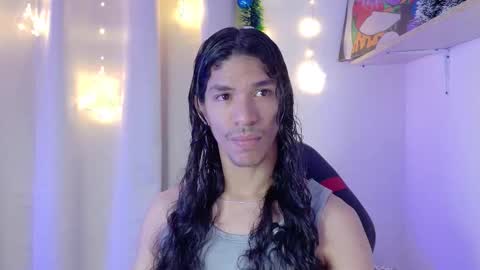 Snapshot of willy_veins chatting on December 2025 09:51:01 AM willy_veins online show from December 2025 09:51:01 AM