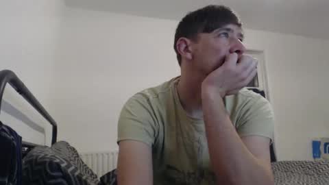 Snapshot of willybewildstone chatting on November 2025 01:22:02 AM willybewildstone online show from November 2025 01:22:02 AM