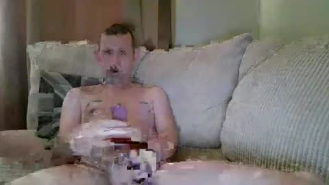 Snapshot of willyc69 chatting on June 2026 07:43:01 AM willyc69 online show from June 2026 07:43:01 AM