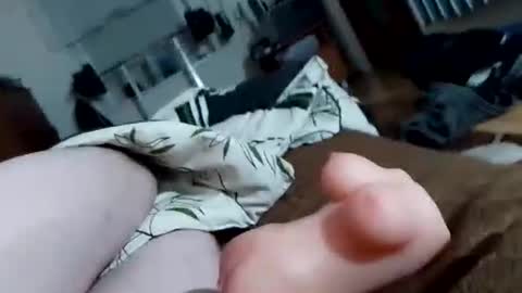 Snapshot of win1987t chatting on February 2025 10:37:02 PM win1987t online show from February 2025 10:37:02 PM