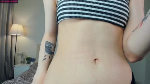 Snapshot of wine_on_lips chatting on January 2025 07:15:02 AM Amalia and Mia online show from January 2025 07:15:02 AM