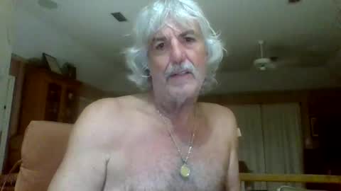 Snapshot of winedog2020 chatting on February 2026 09:10:02 AM Gundja Man online show from February 2026 09:10:02 AM