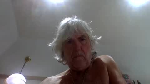 Snapshot of winedog2020 chatting on March 2026 12:34:01 PM Gundja Man online show from March 2026 12:34:01 PM