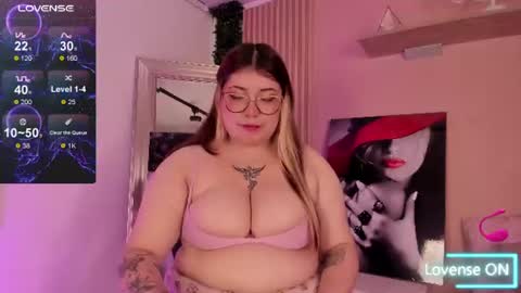 Snapshot of winnie_mya chatting on July 2026 03:13:01 AM Winnie online show from July 2026 03:13:01 AM