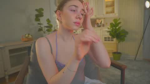 Lillian online show from May 2026 03:12:02 AM