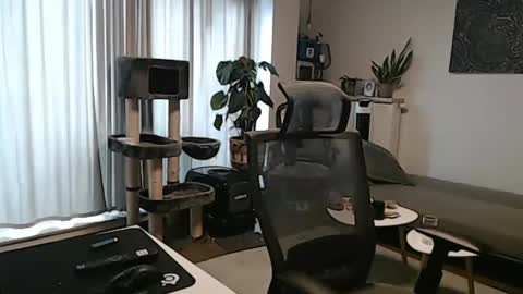 cream36 online show from January 2025 01:53:01 PM