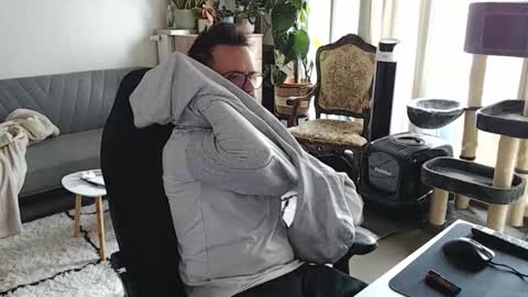 Snapshot of winnydepooh chatting on November 2025 08:36:02 AM cream36 online show from November 2025 08:36:02 AM