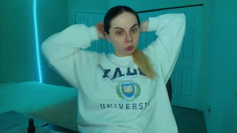 Snapshot of winter_miracle chatting on February 2025 01:00:02 AM Winter Miracle online show from February 2025 01:00:02 AM