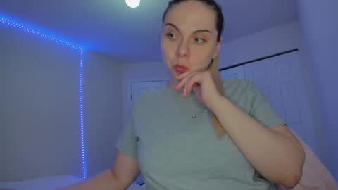 Snapshot of winter_miracle chatting on February 2025 11:14:02 AM Winter Miracle online show from February 2025 11:14:02 AM