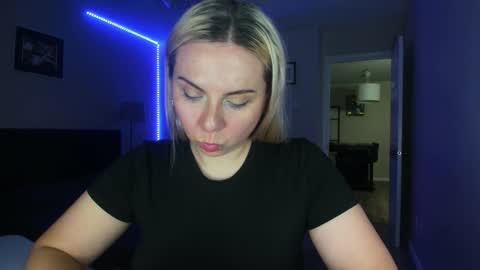 Snapshot of winter_miracle chatting on September 2025 02:55:02 AM Winter Miracle online show from September 2025 02:55:02 AM