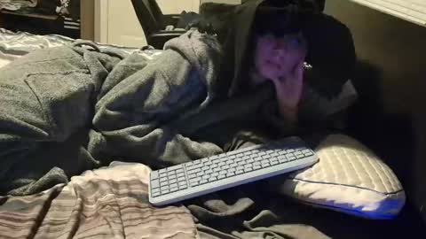 witchbitchmommy online show from November 2025 10:04:02 AM