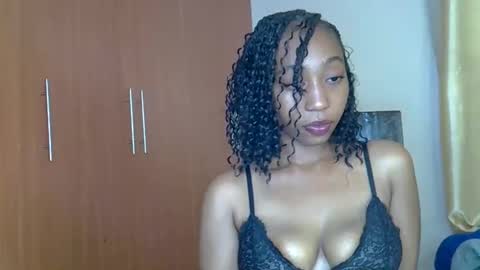 girlie o online show from February 2025 02:46:01 PM