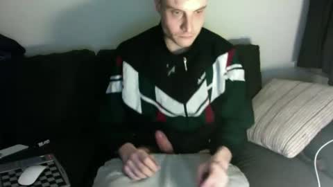 wnkz69 online show from January 2026 05:40:01 PM