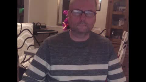 Snapshot of wobble444 chatting on June 2026 10:12:02 PM wobble444 online show from June 2026 10:12:02 PM