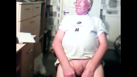 wolcol80 online show from January 2025 12:22:01 AM