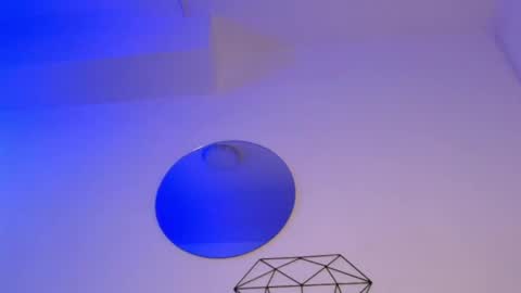  W O L F  online show from October 2025 03:01:01 PM