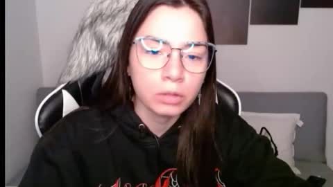 Alex online show from September 2025 02:00:02 AM