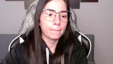 Alex online show from November 2025 02:56:02 AM