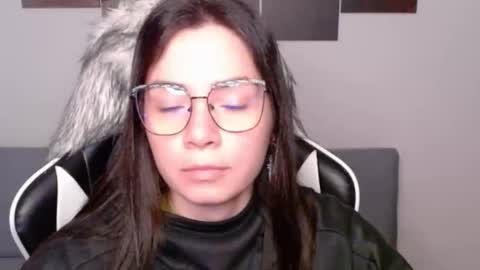 Alex online show from November 2025 01:36:01 AM