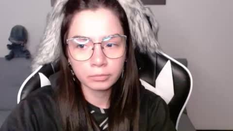 Alex online show from November 2025 03:30:01 AM