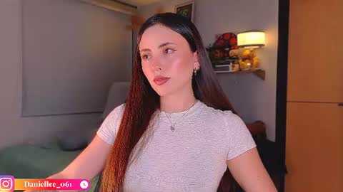 Snapshot of wolfsfoster chatting on July 2026 03:45:02 AM online show from July 2026 03:45:02 AM
