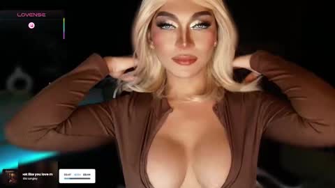 Julia online show from October 2025 12:05:02 AM