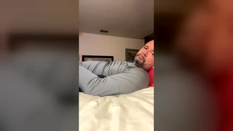 Snapshot of wombraider863 chatting on February 2026 03:37:02 AM wombraider863 online show from February 2026 03:37:02 AM