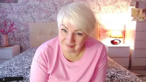 Snapshot of women_pleasures chatting on February 2025 02:12:02 PM women_pleasures online show from February 2025 02:12:02 PM