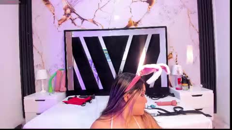 wonderkloe_ online show from July 2026 08:12:02 PM