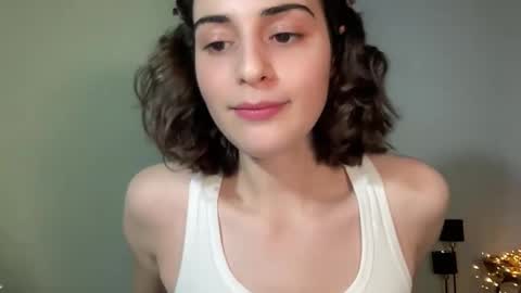 Stia online show from March 2025 05:39:02 PM