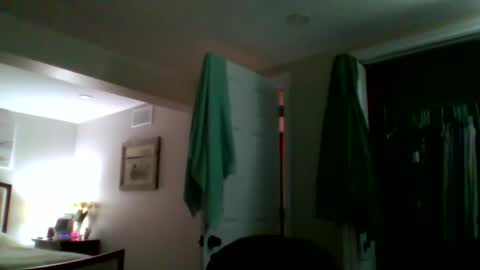 Snapshot of woodeee77 chatting on February 2026 03:55:02 AM woodeee77 online show from February 2026 03:55:02 AM