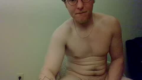 Snapshot of woodp7565 chatting on November 2025 10:14:01 PM woodp7565 online show from November 2025 10:14:01 PM