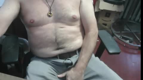 Snapshot of woodworker6473 chatting on April 2026 11:17:01 PM woodworker6473 online show from April 2026 11:17:01 PM