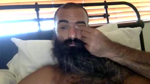 woof_wolf37 online show from October 2025 03:24:02 PM