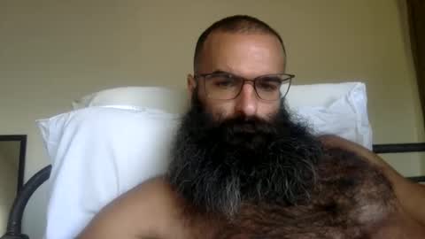 woof_wolf37 online show from February 2026 04:49:01 PM