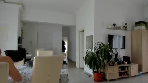 Wolfie online show from January 2025 12:07:02 PM