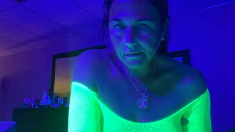 cum4me online show from June 2026 06:40:01 PM