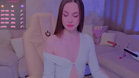 Kate online show from October 2025 09:43:02 AM