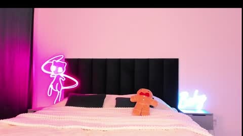 Emi online show from January 2025 03:58:01 AM