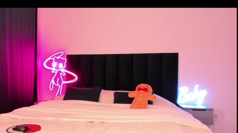 Emi online show from January 2025 04:04:01 AM