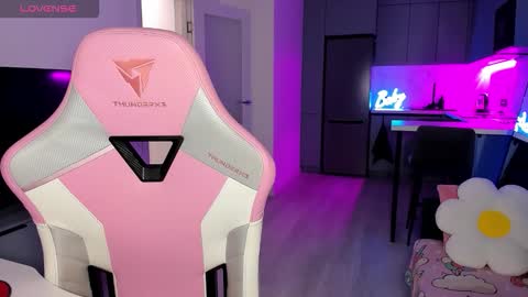 Emi online show from February 2026 04:07:01 AM