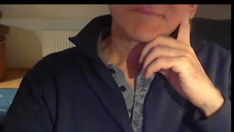 Wuki online show from November 2025 05:01:01 PM