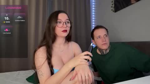 Eric and Christine 3 online show from December 2025 02:14:02 PM