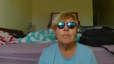 wwwwio online show from September 2025 12:00:02 AM