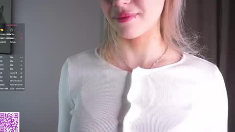 Snapshot of wymonelly chatting on February 2026 09:03:02 PM Lily online show from February 2026 09:03:02 PM