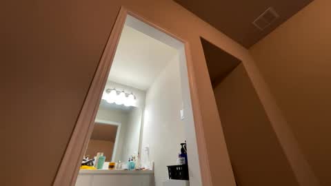 Wynter Heat online show from September 2025 05:07:01 AM