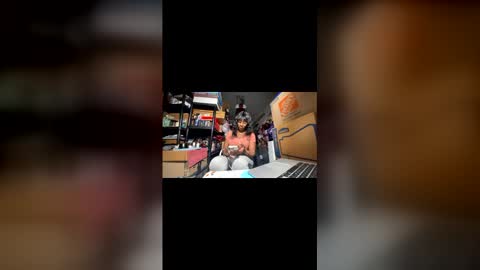 Snapshot of wynterheat chatting on May 2026 02:39:01 AM Wynter Heat online show from May 2026 02:39:01 AM