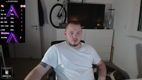 Snapshot of x19marco93x chatting on December 2024 02:49:01 PM x19marco93x online show from December 2024 02:49:01 PM